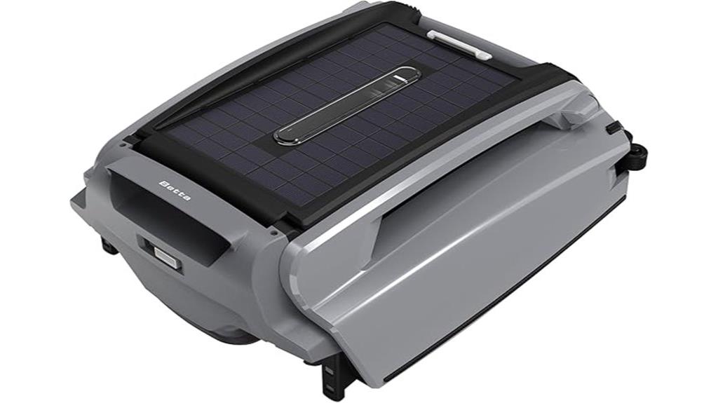 solar powered robotic pool skimmer